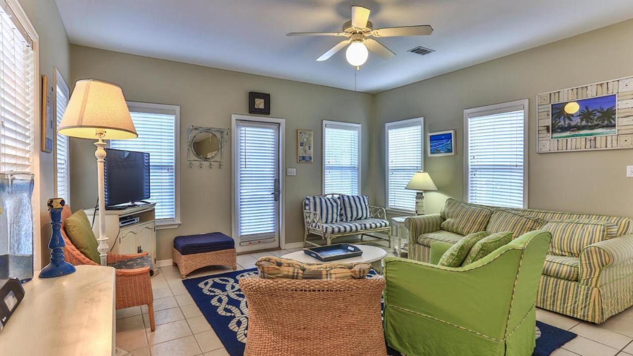 Biglows Bungalow - About A Quarter Mile To Private Neighborhood Beach Access, Pet Friendly, Community Pool Villa Destin Bagian luar foto