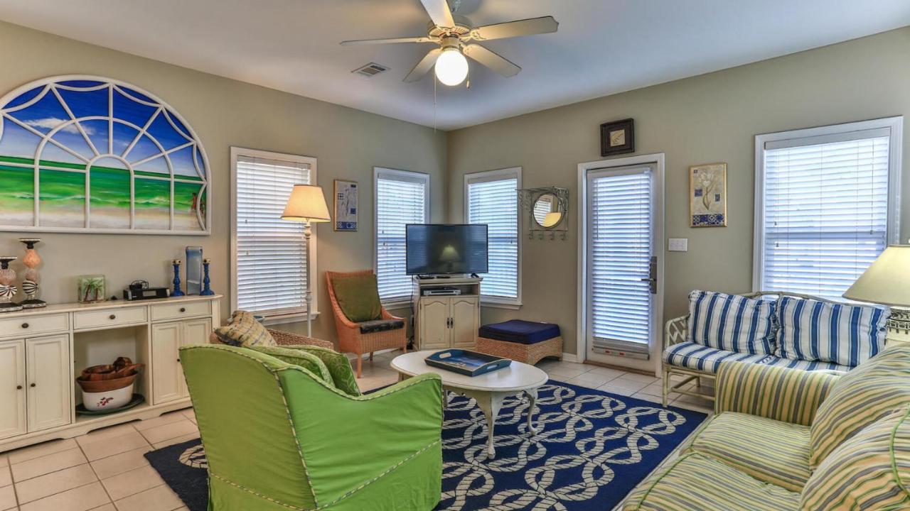 Biglows Bungalow - About A Quarter Mile To Private Neighborhood Beach Access, Pet Friendly, Community Pool Villa Destin Bagian luar foto